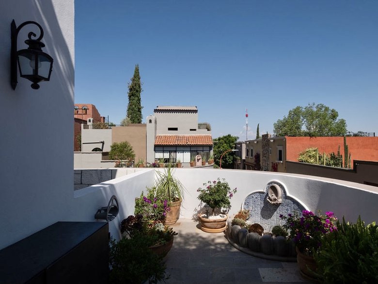 Casa Revueltas- Luxury Hillside Living with Panoramic Views of San Miguel — 11 photos