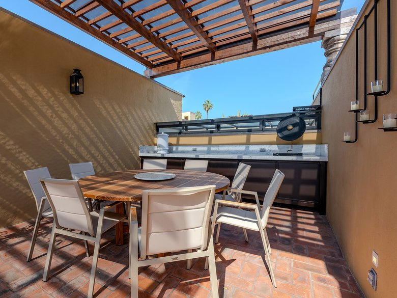 La Purísima | Exclusive Centro Living with Pool & Refined Design — 25 photos