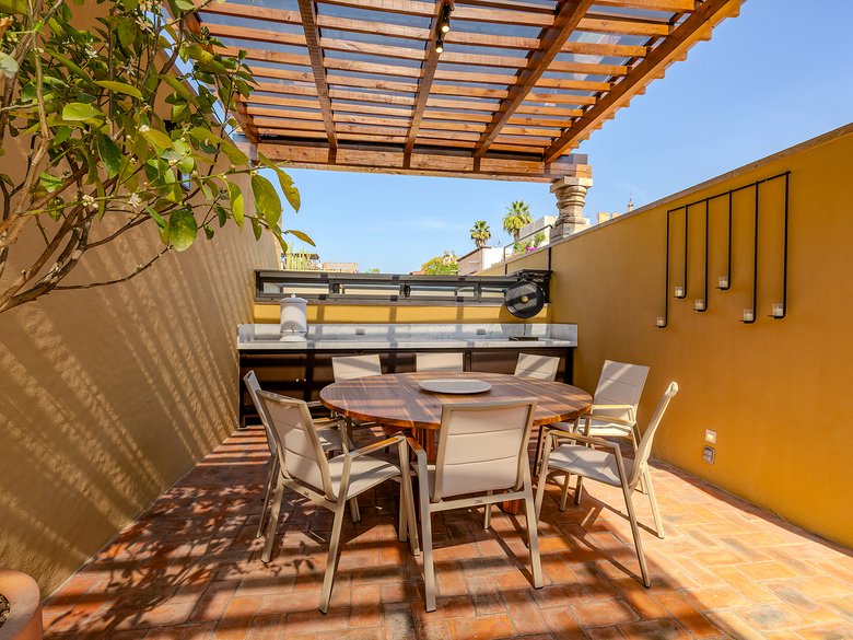 La Purísima | Exclusive Centro Living with Pool & Refined Design — 22 photos