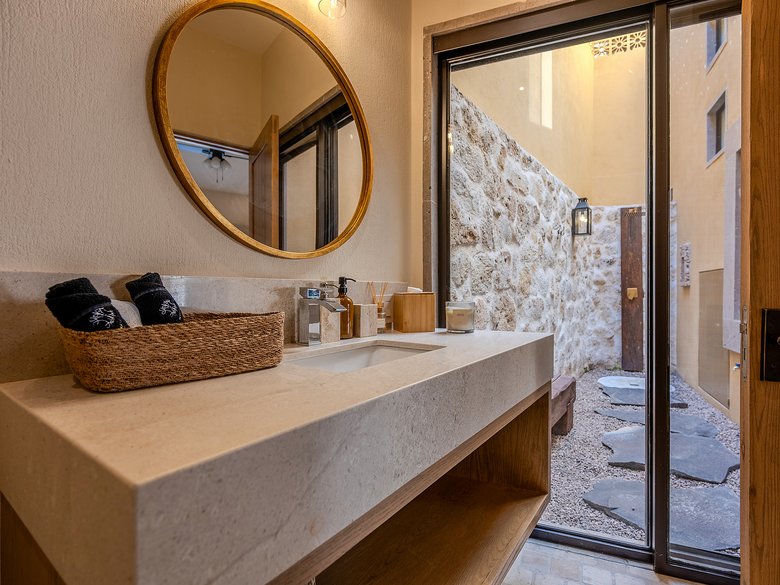 La Purísima | Exclusive Centro Living with Pool & Refined Design — 27 photos
