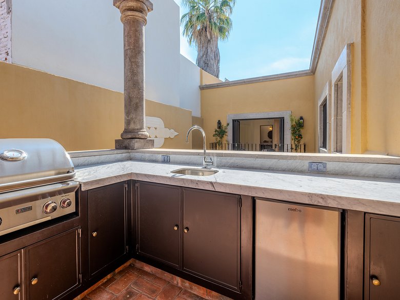 La Purísima | Exclusive Centro Living with Pool & Refined Design — 9 photos