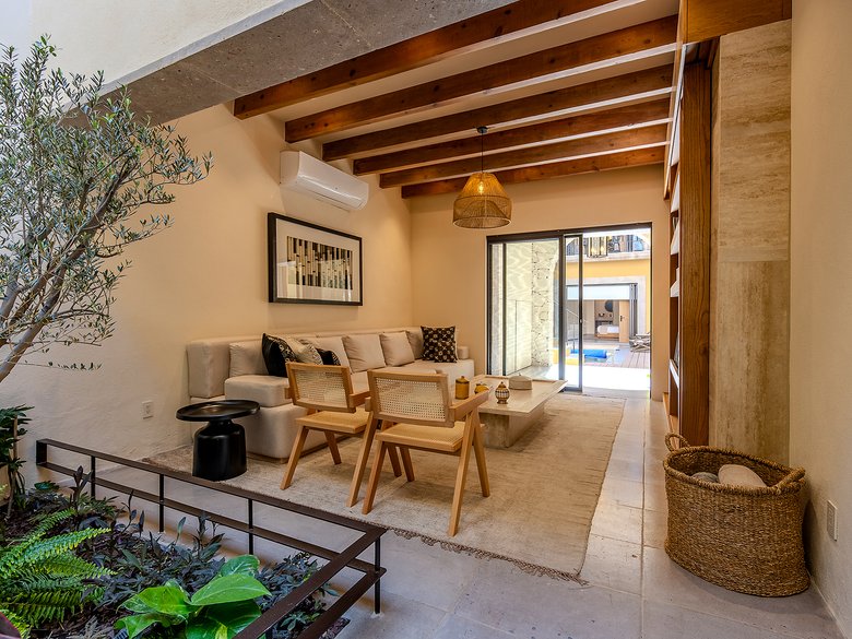 La Purísima | Exclusive Centro Living with Pool & Refined Design — 18 photos
