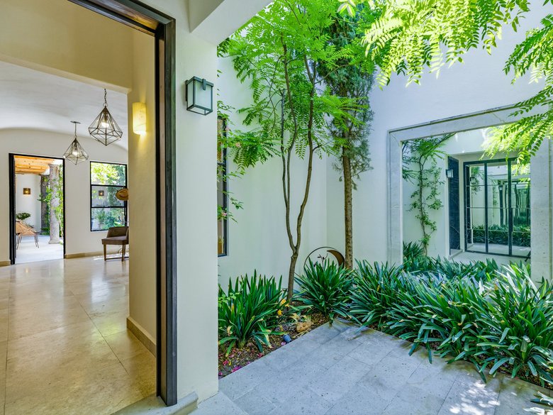 Casa Pino — 2 photos