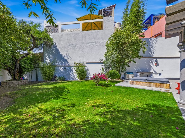 Casa Pial — 37 photos