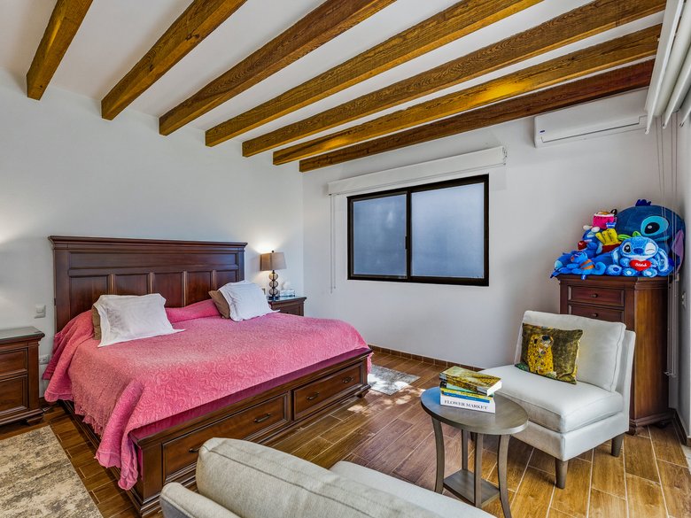 Casa Pial — 13 photos