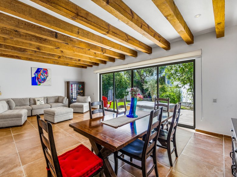 Casa Pial — 2 photos