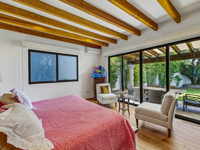 Casa Pial — 12 photos