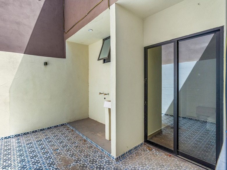 Casa Monjas — 6 photos
