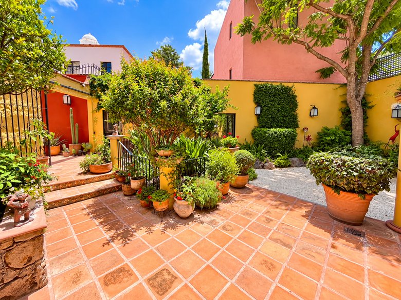Casa Leones - Casa de Lujo — 4 fotos