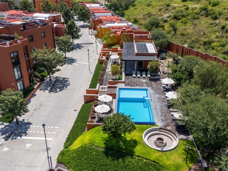 Quinta de Allende Retreat — 16 photos
