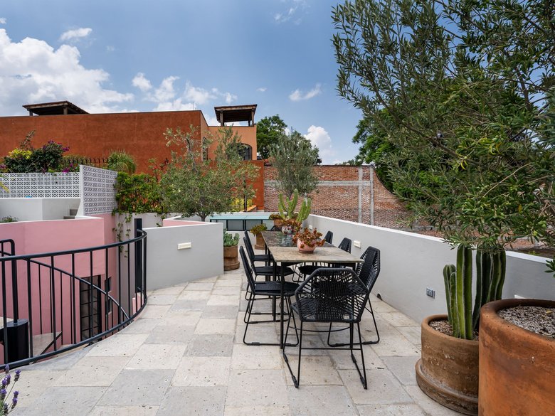 The Brooklane — 11 photos
