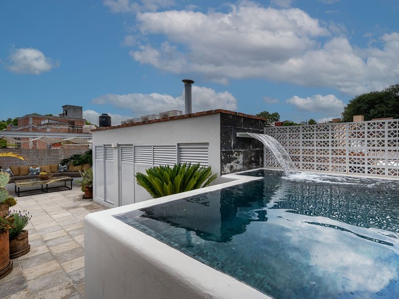 The Brooklane — 6 photos