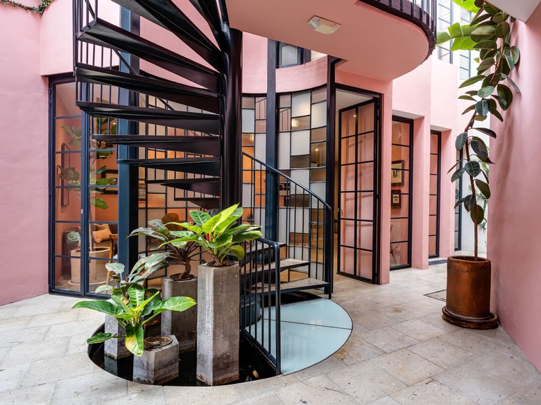 The Brooklane — 4 photos