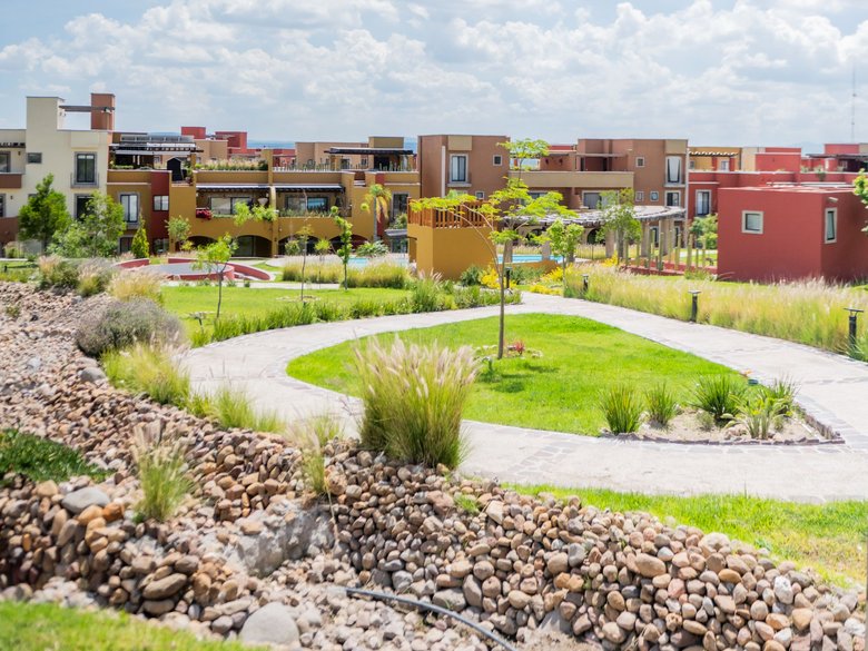 La Serena Single-Level Living — 28 photos