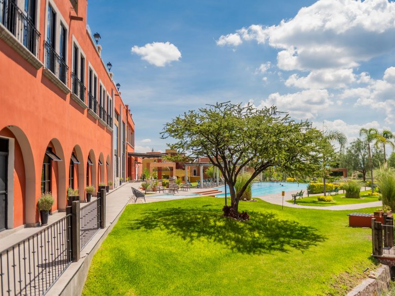 La Serena Single-Level Living — 15 photos
