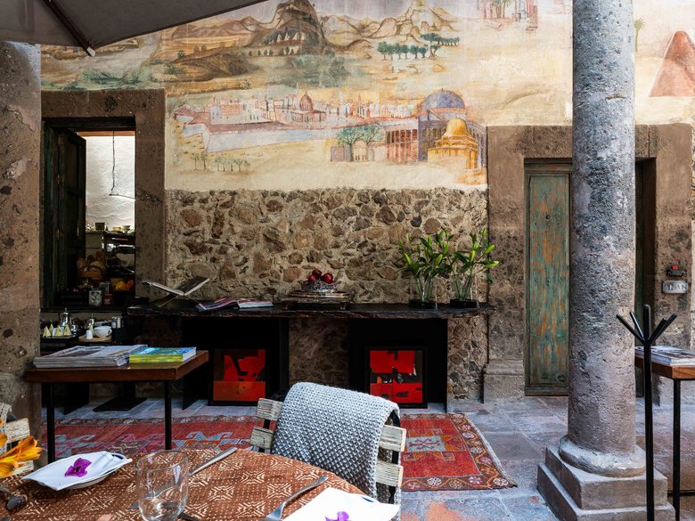 Casa No Name — 10 photos
