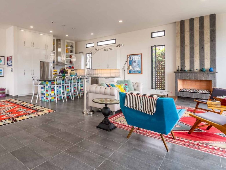 Contemporary Obraje — 15 photos
