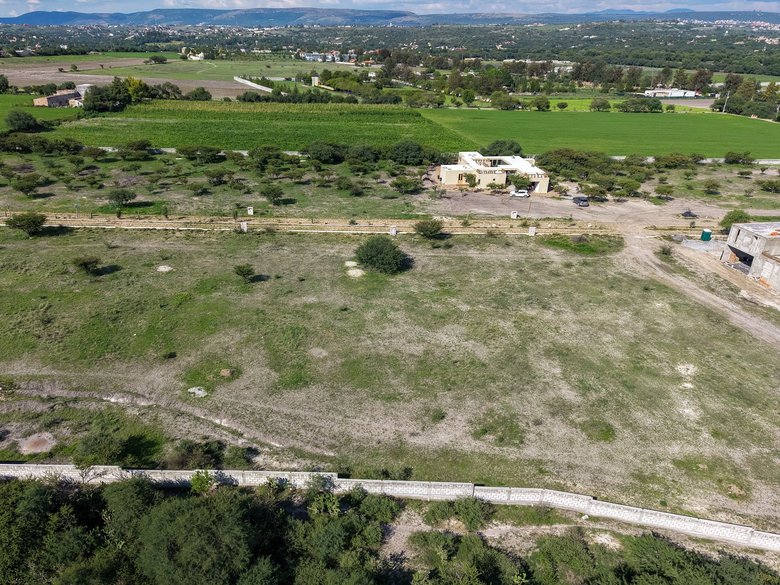 Laja Country Lot 5 — 15 photos