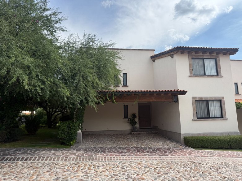 Casa Nueva Escondida — 1 photos