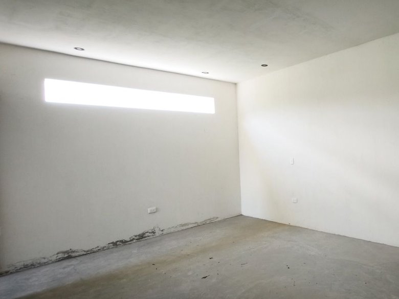 La Vivienda lot — 16 photos