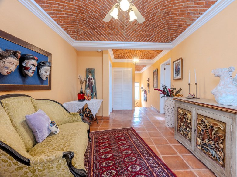Casa De Las Máscaras — 16 photos
