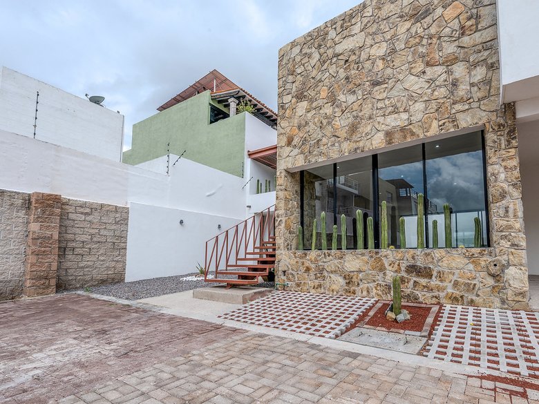 Rinconada del Pedregal / Modelo B — 8 photos
