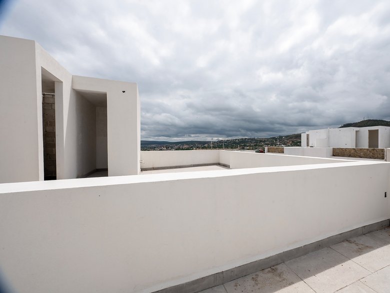 Rinconada del Pedregal / Modelo B — 4 photos