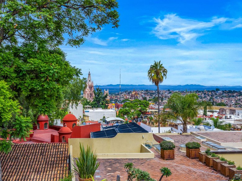 Casa Barranca — 18 photos