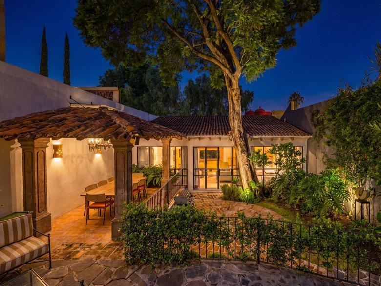 Casa Barranca — 7 photos