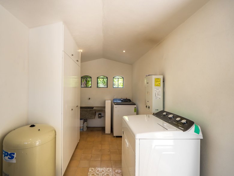 Casa Sevilla — 7 photos