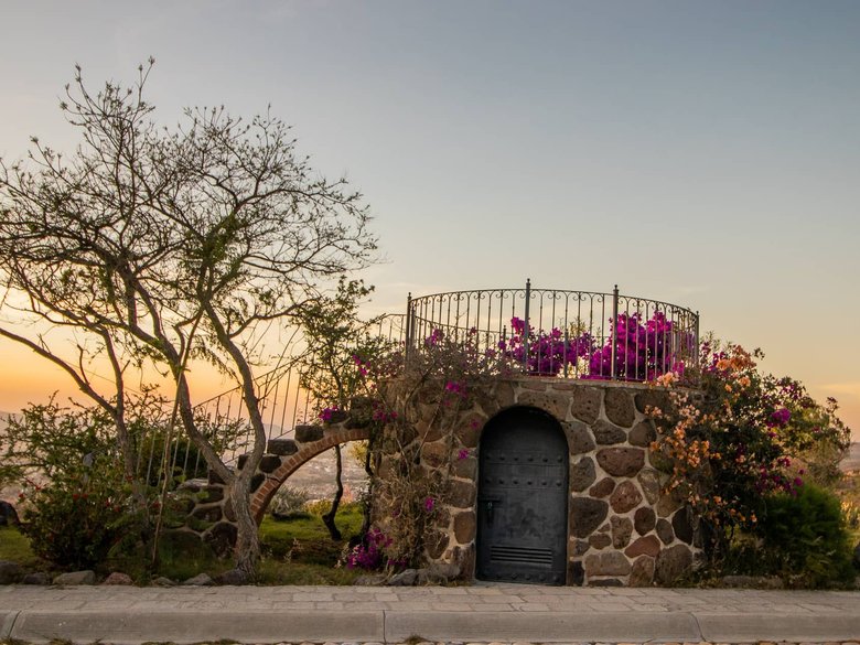 AltaVista Lot 13 – 1,642 m² | Estate Luxury Lot for Sale in San Miguel de Allende — 6 photos