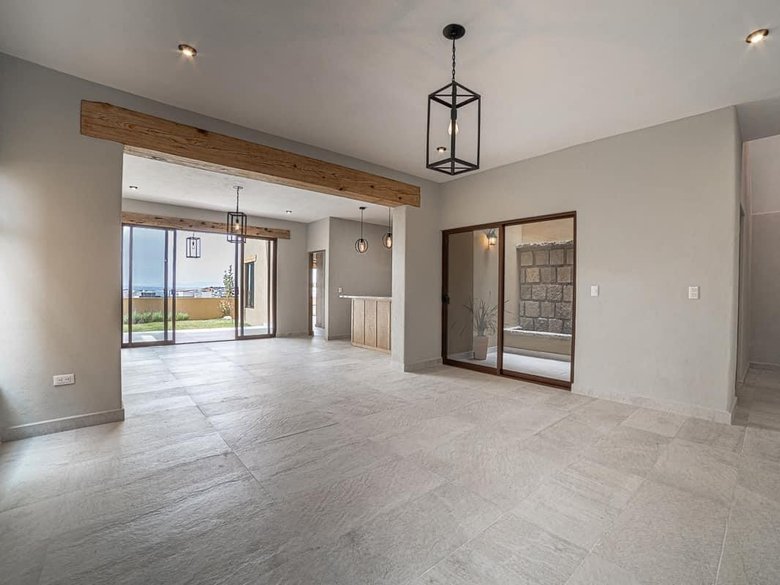 CASA EL CAPRICHO | AVAILABLE  — 3 photos