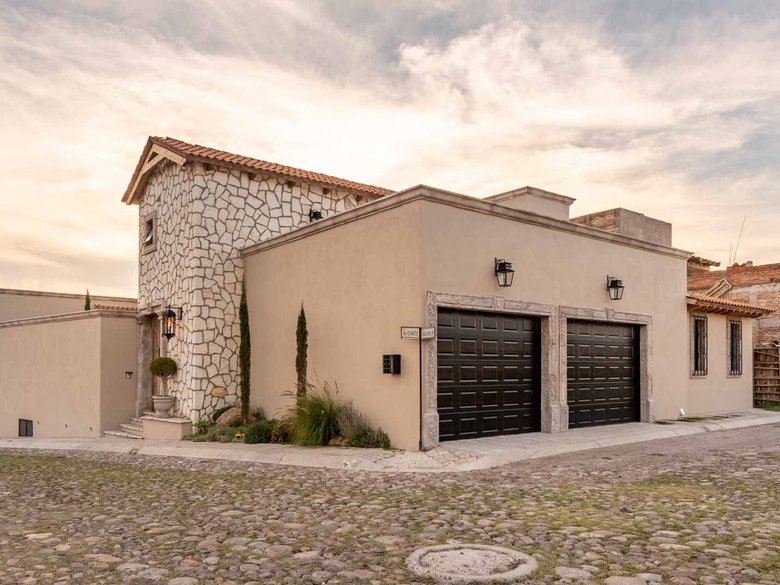 Casa Alicante — 26 photos