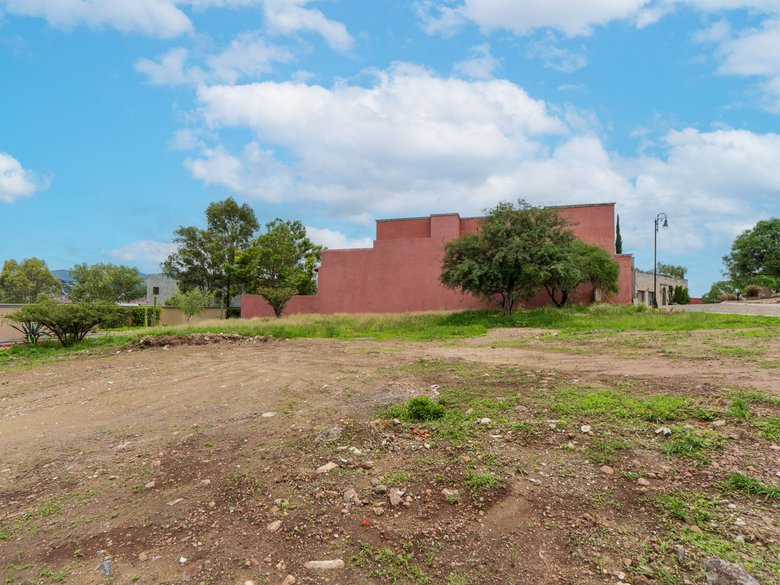 Vista Antigua Lot — 9 photos