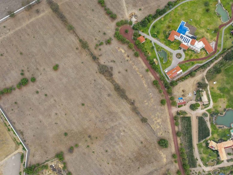 La Finca Lot 14 — 9 photos
