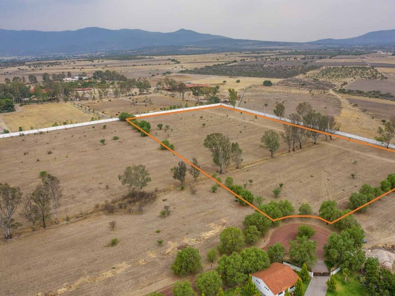 La Finca Lot 14 — 5 photos