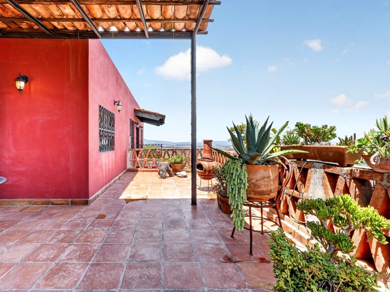 Casa Altavista — 5 photos