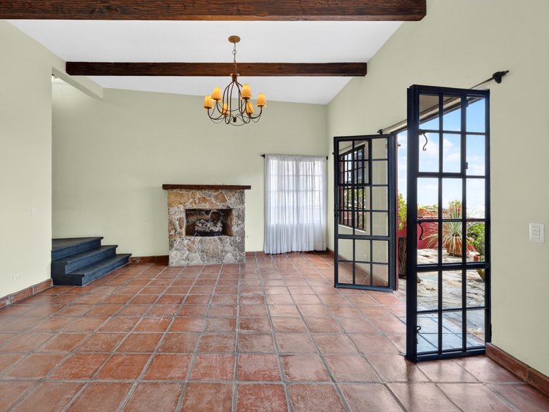 Casa Altavista — 2 photos