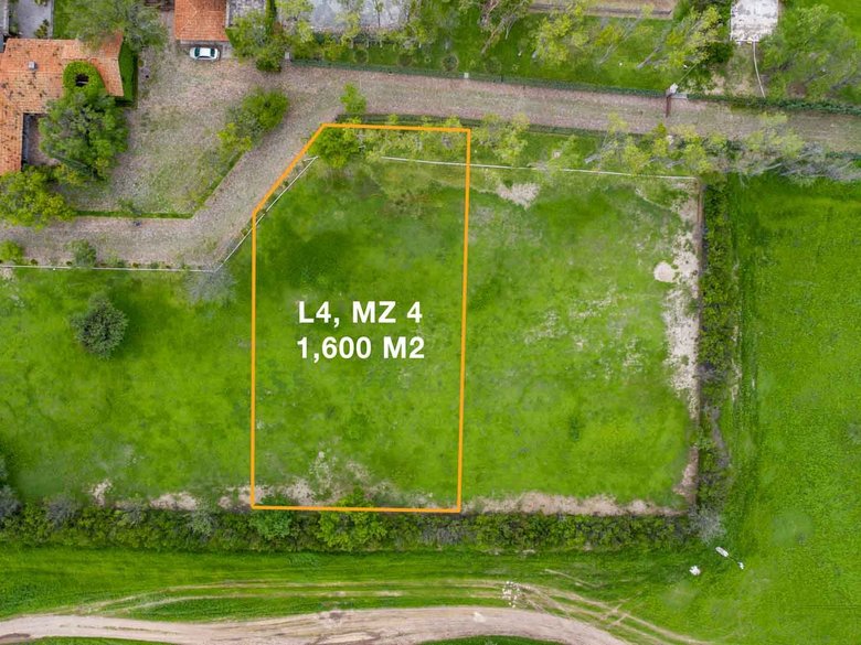 La Loma Lot 4 — 3 photos