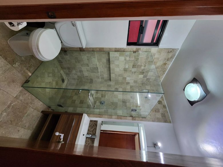 Depa Zirandaro Antigua — 6 photos