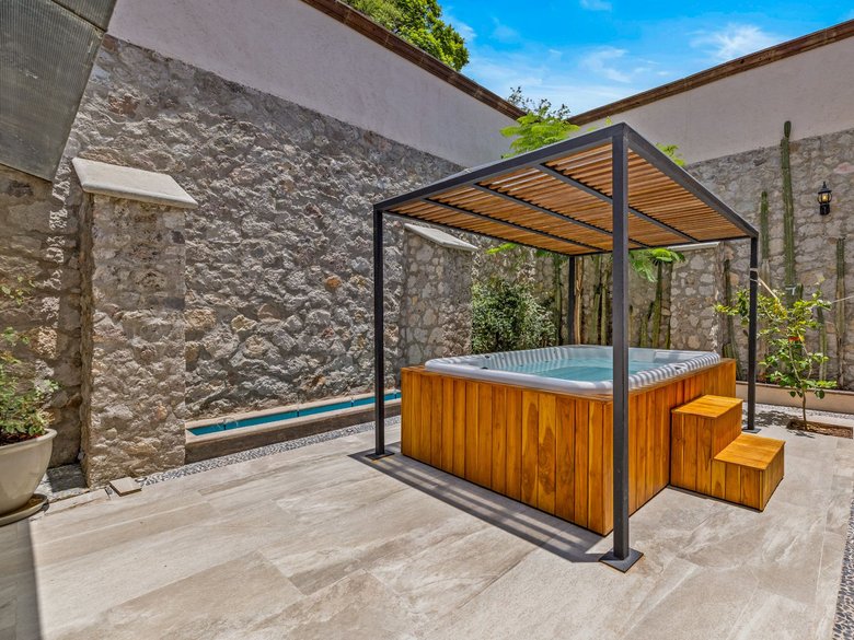 CASA MEZQUITE, SALIDA REAL A QUERÉTARO — 11 photos
