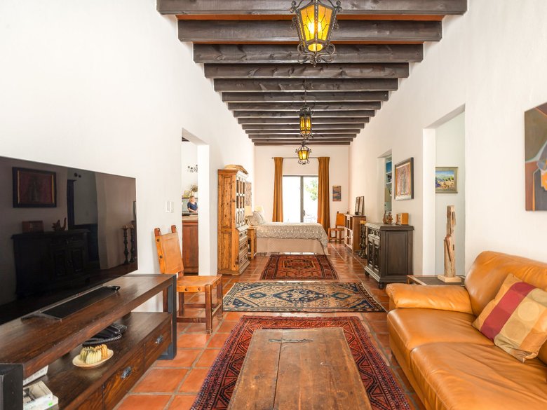 Casa Sobremesa — 11 photos