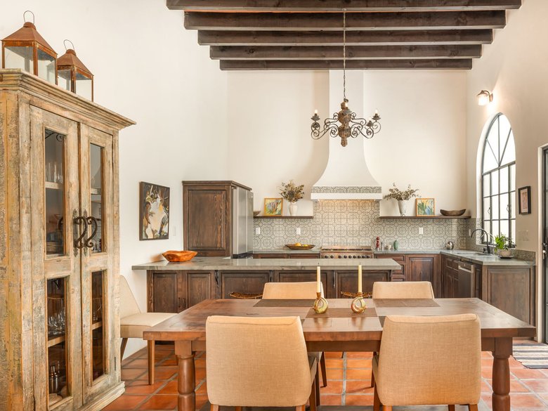 Casa Sobremesa — 13 photos