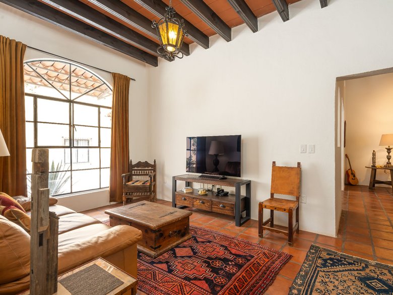Casa Sobremesa — 12 photos