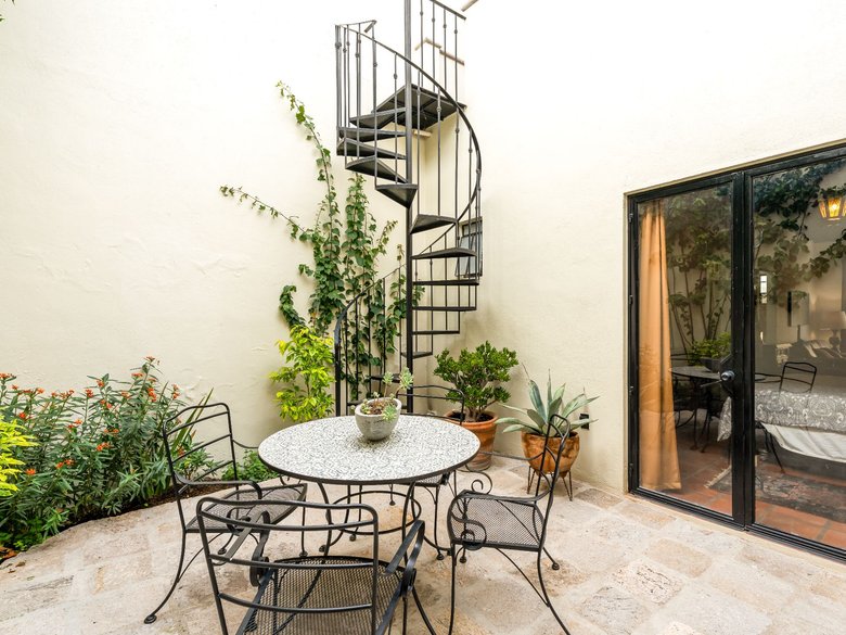 Casa Sobremesa — 15 photos