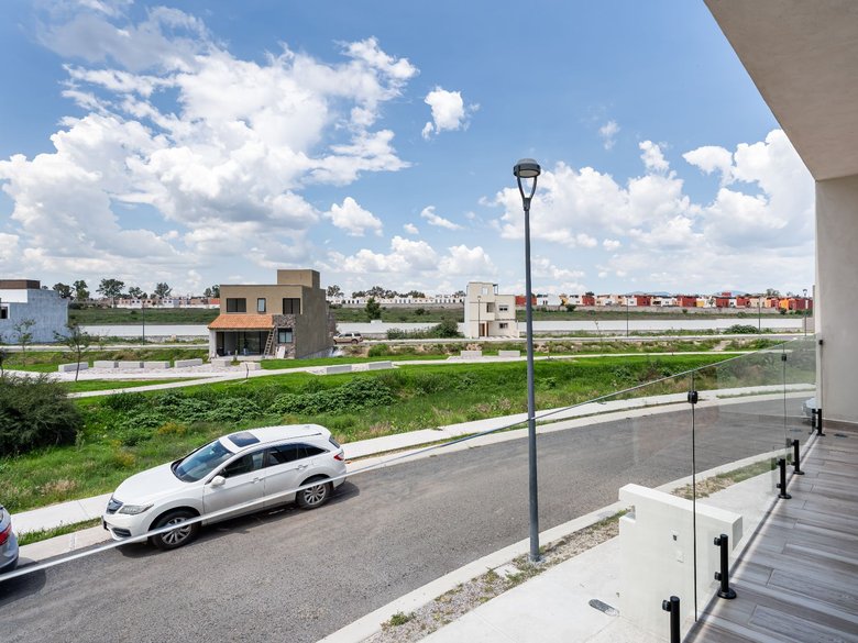 Casa Lavanda — 27 photos