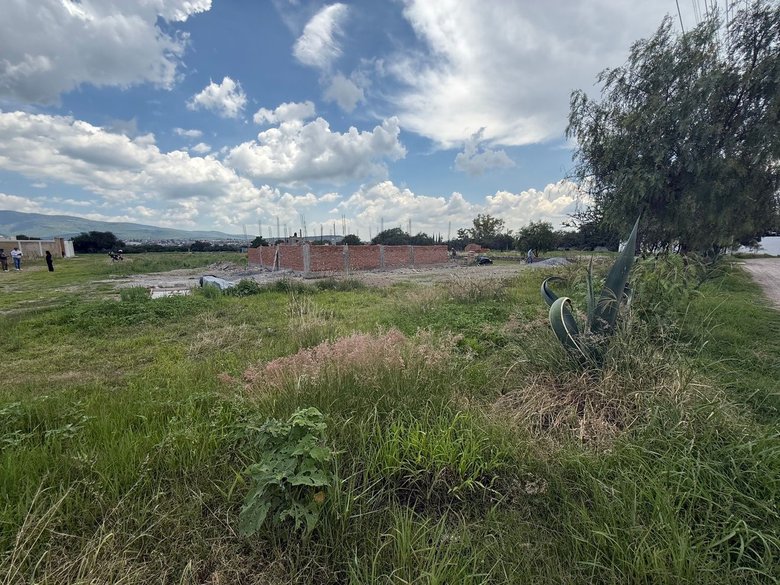 2800 Terreno en Venta en San Miguel de Allende | 325 m² — 2 photos