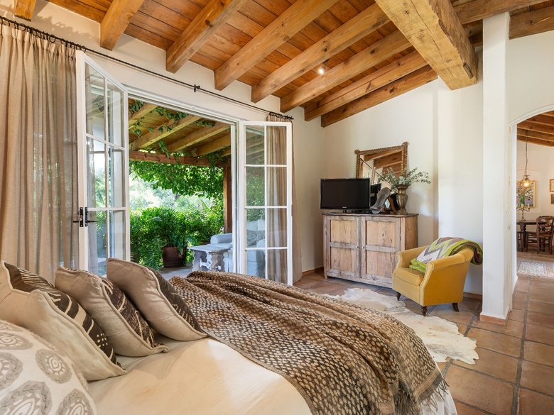 Villa Antonia — 23 photos