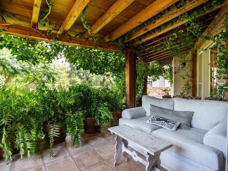 Villa Antonia — 26 photos