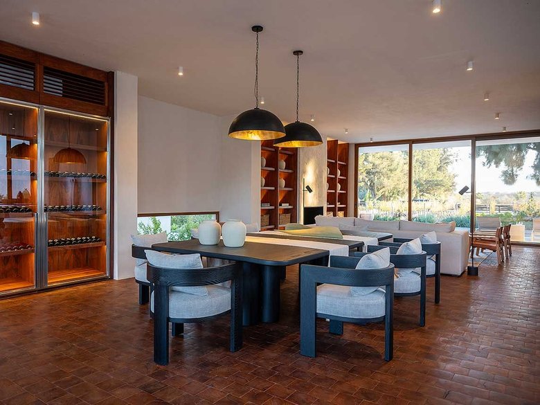 CASA REFUGIO — 21 photos